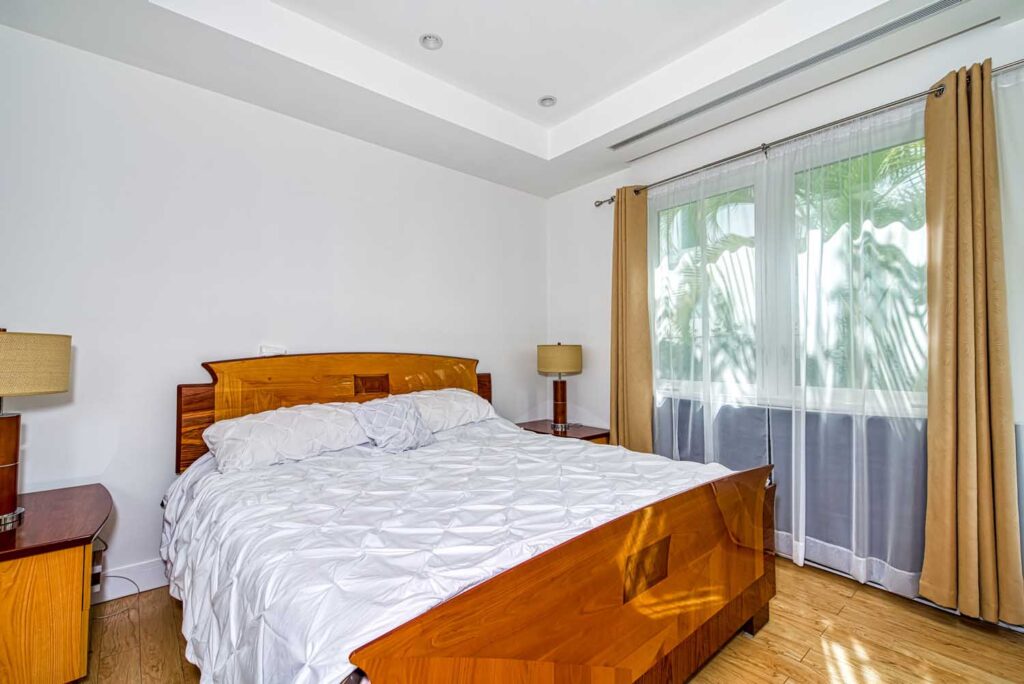 Airbnb Photographer in Hallandale Beach, Florida